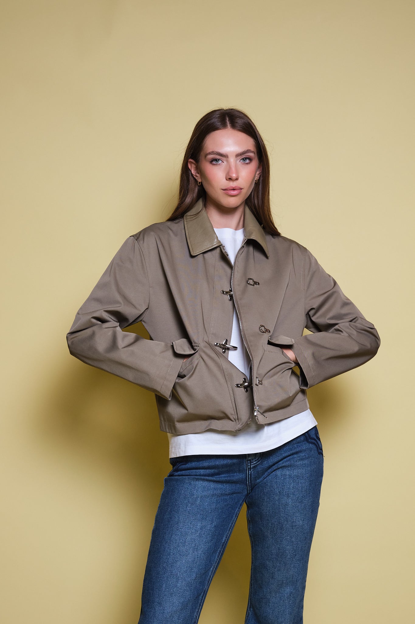 CHAQUETA BARN VERDE CIERRE METALICO