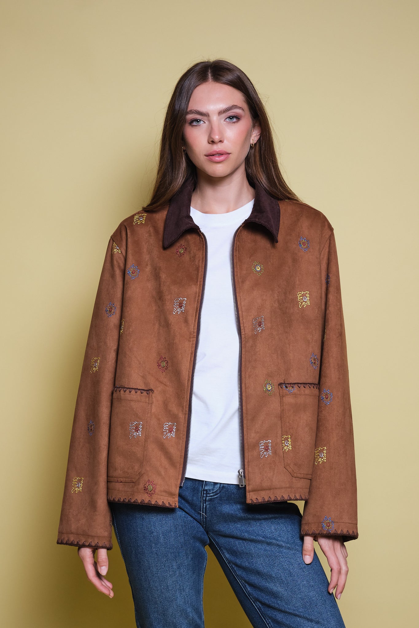 CHAQUETA BARN GAMUZA BORDADA COLORES