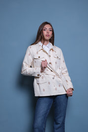 CHAQUETA CARGO BEIGE BORDADO CON CINTURON