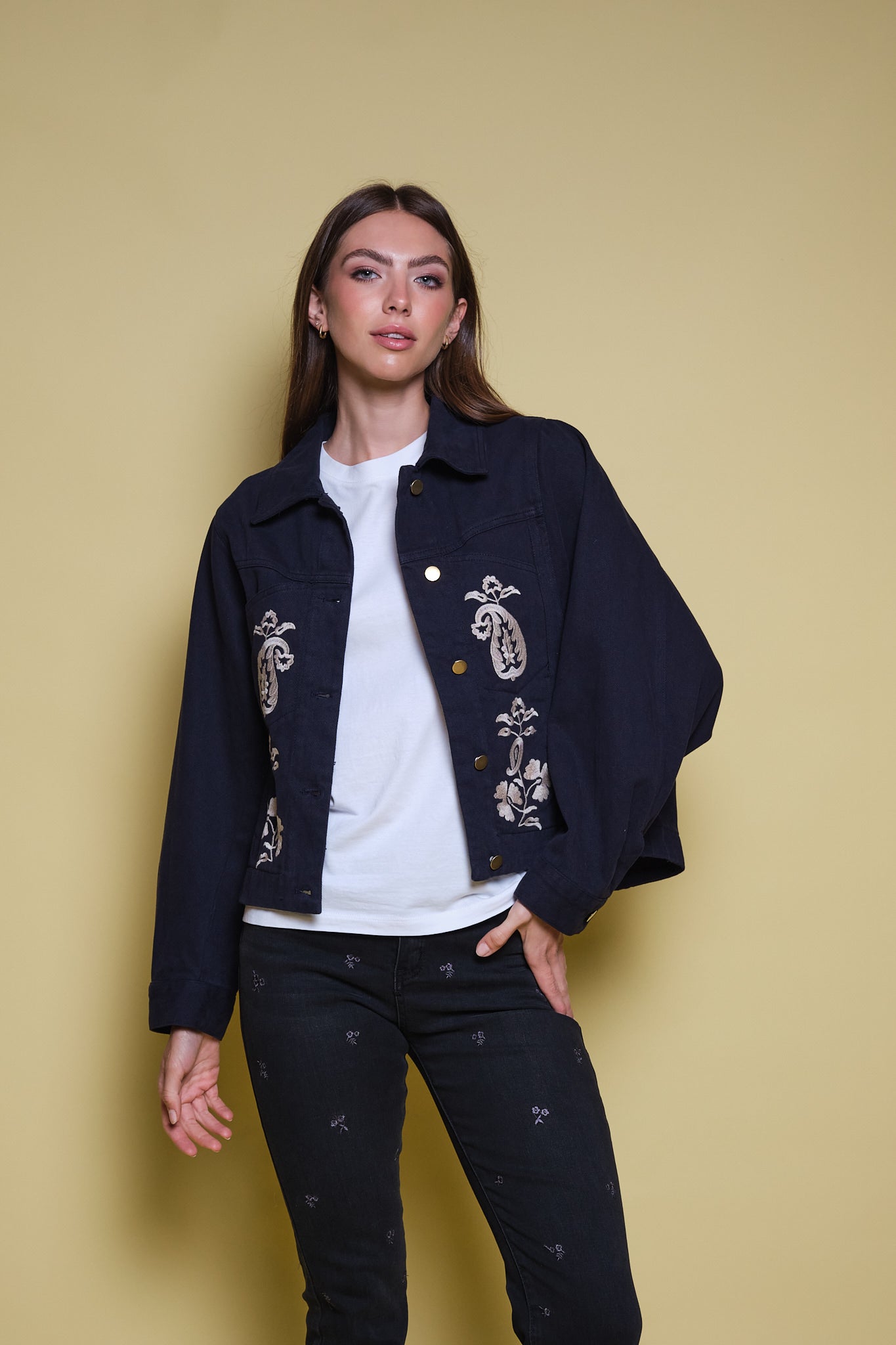 CHAQUETA DRIL AZUL OSCURO BORDADO PAISLEY