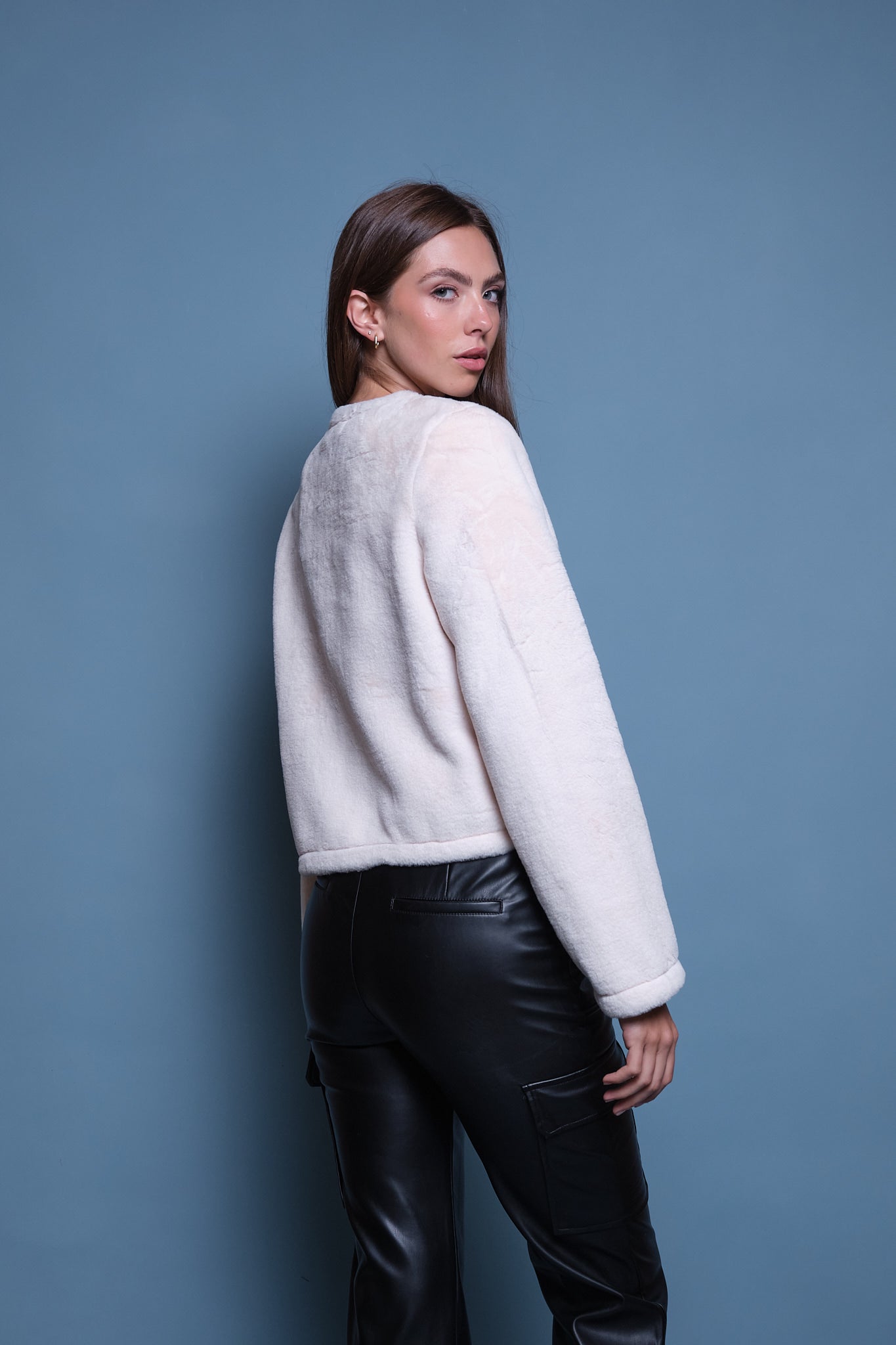 CHAQUETA POLAR CIERRE CUERO