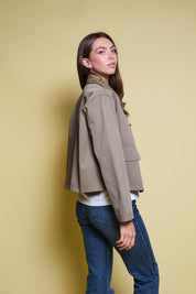 CHAQUETA BARN VERDE CIERRE METALICO