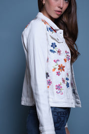 CHAQUETA DENIM BLANCA BORDADO FLORES LENTEJUELA