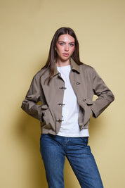 CHAQUETA BARN VERDE CIERRE METALICO