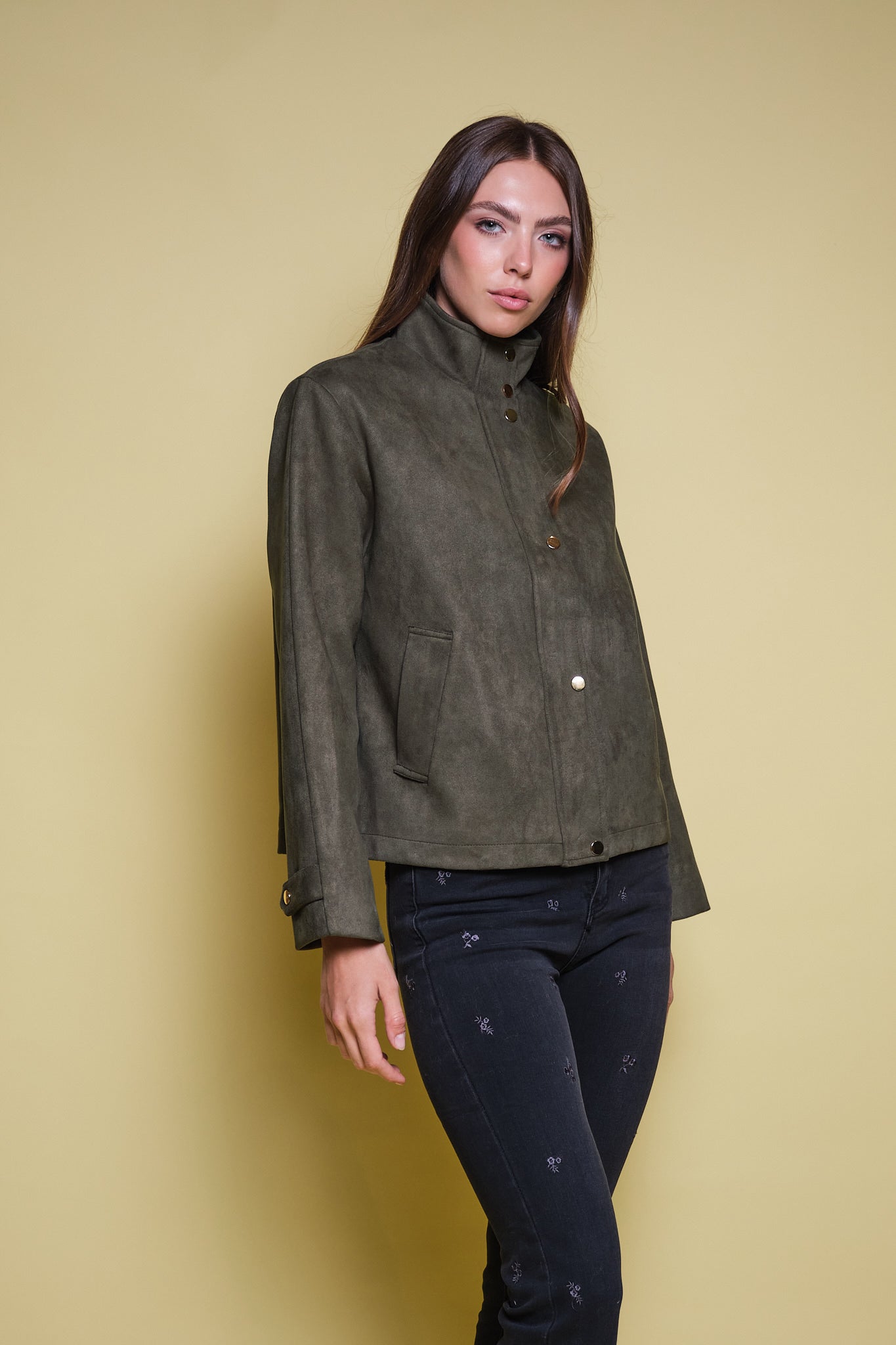 CHAQUETA GAMUZA CUELLO FUNNEL VERDE