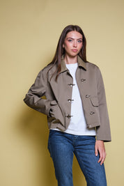 CHAQUETA BARN VERDE CIERRE METALICO