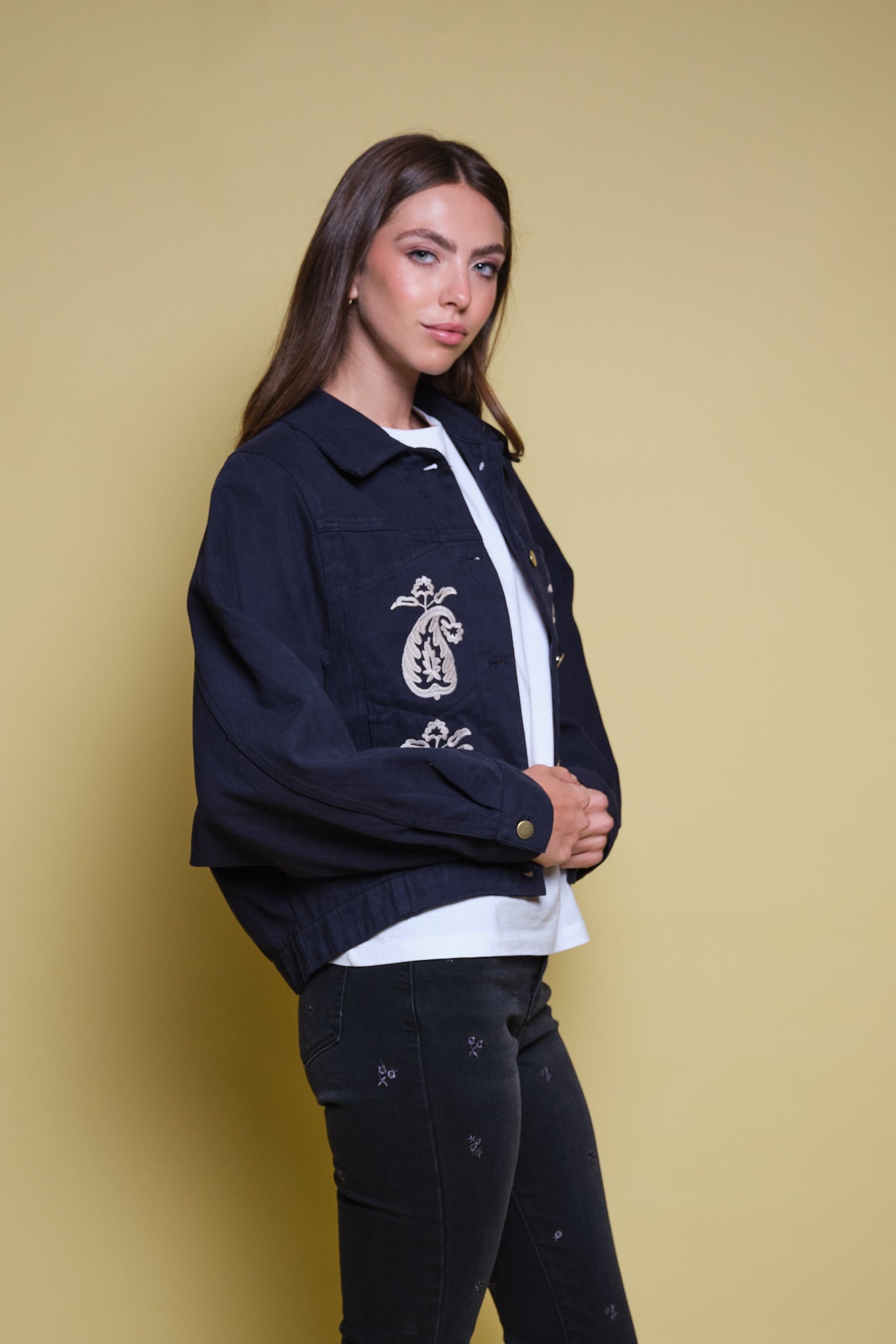 CHAQUETA DRIL AZUL OSCURO BORDADO PAISLEY