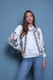 CHAQUETA BLANCA FLORES STATEMENT