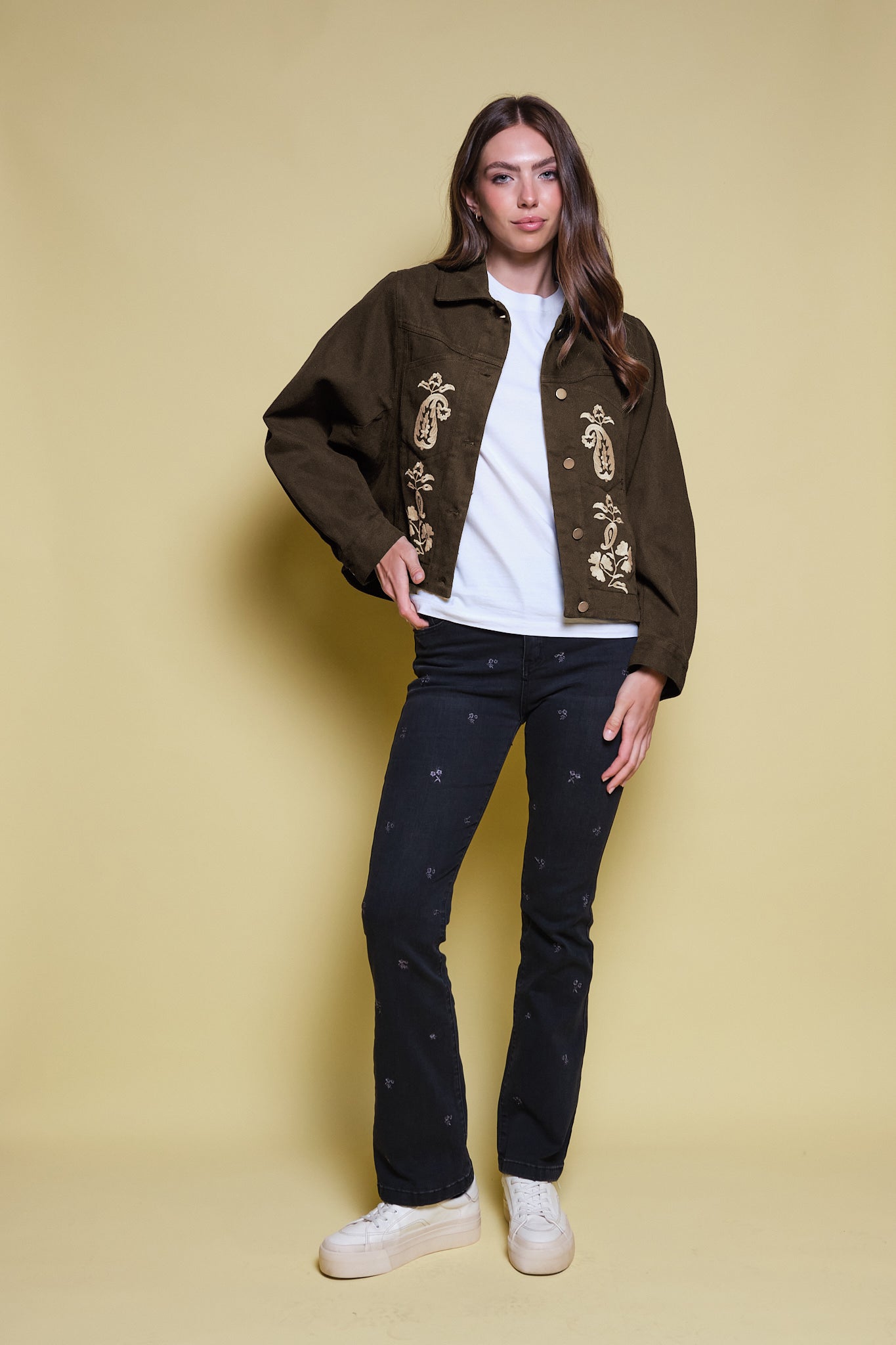 CHAQUETA DRIL VERDE OSCURO BORDADO PAISLEY