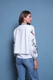 CHAQUETA BLANCA FLORES STATEMENT