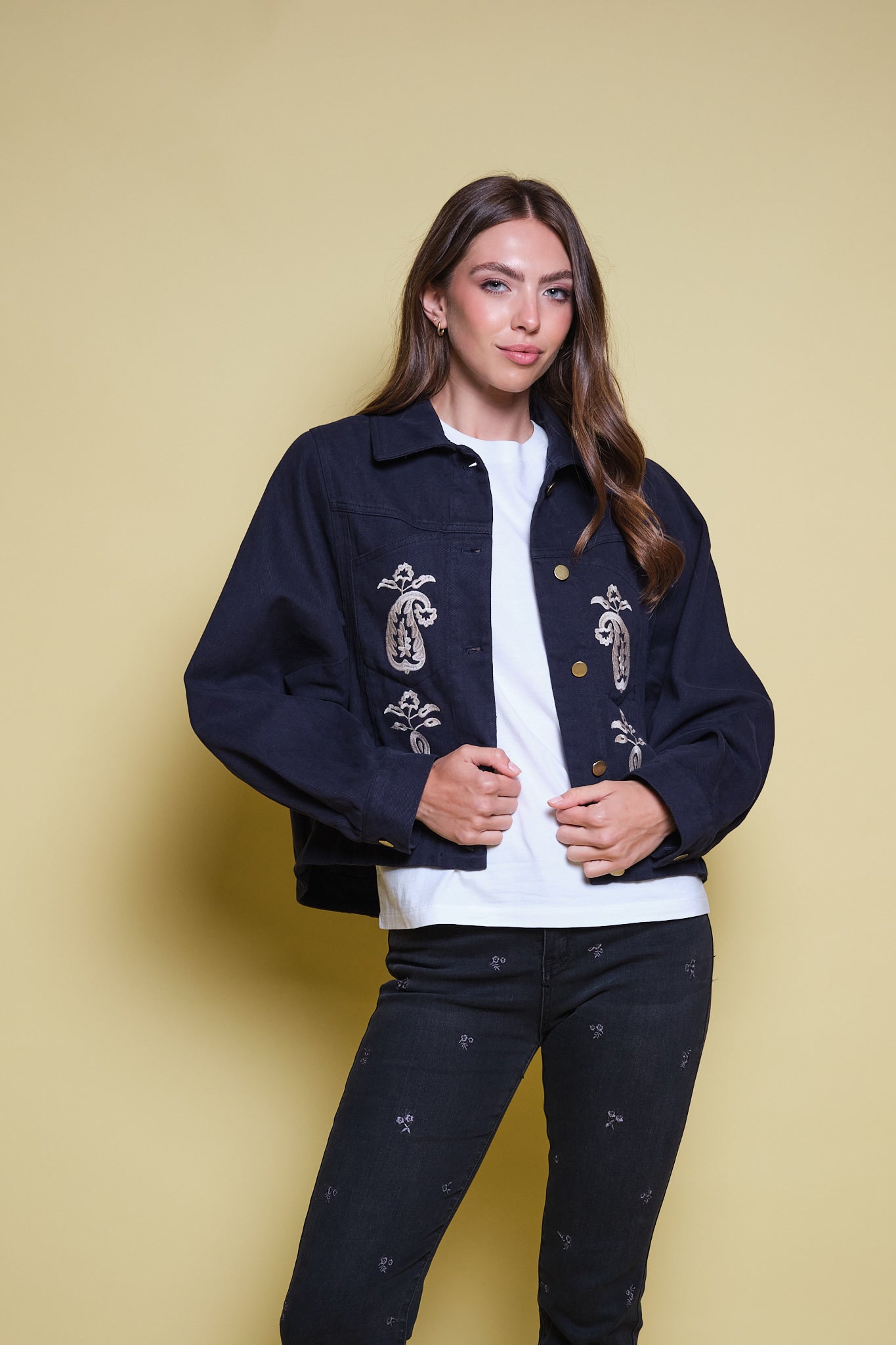 CHAQUETA DRIL AZUL OSCURO BORDADO PAISLEY