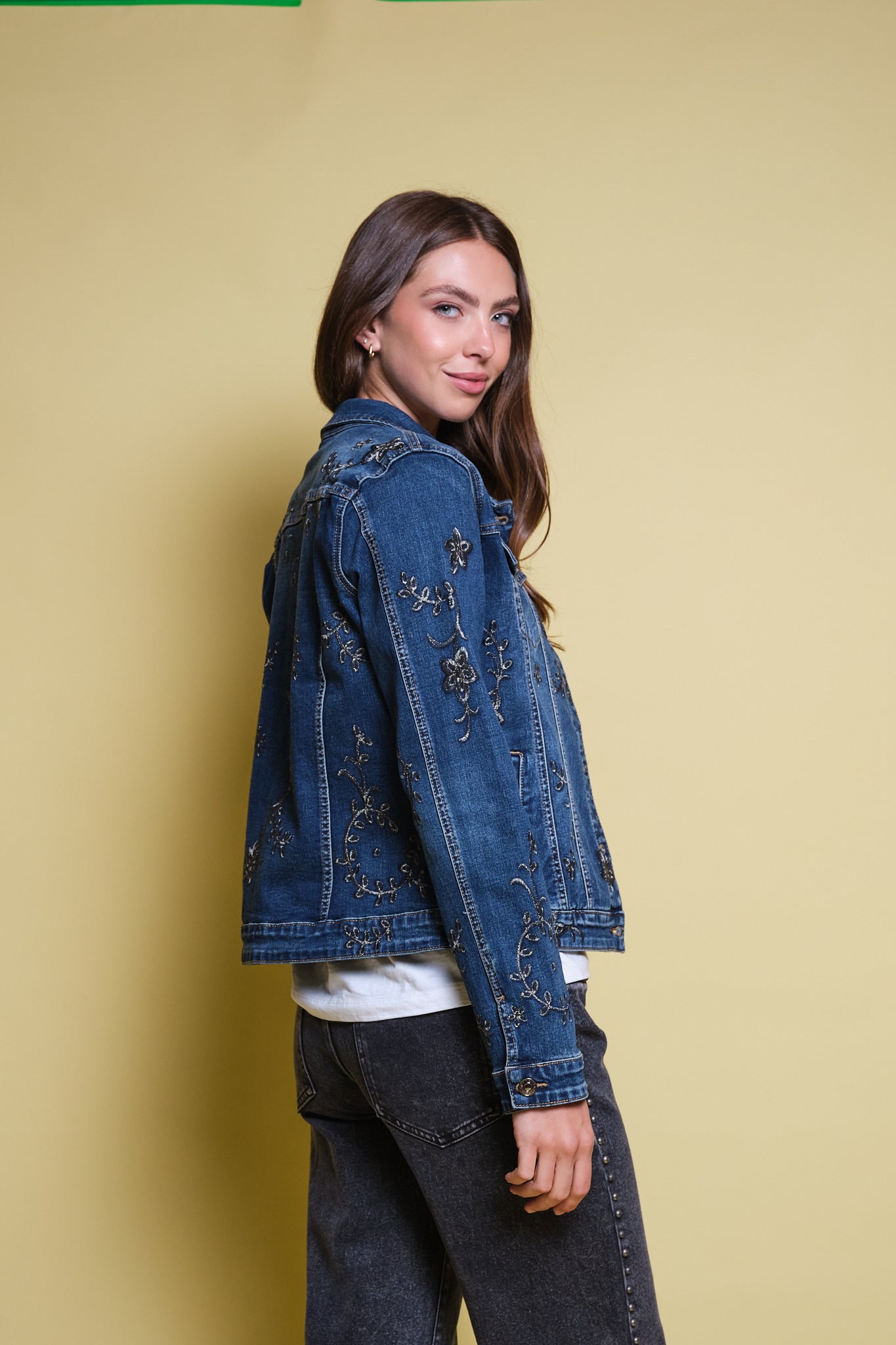 CHAQUETA DENIM TOTAL BORDADO FLORAL METALIZADO