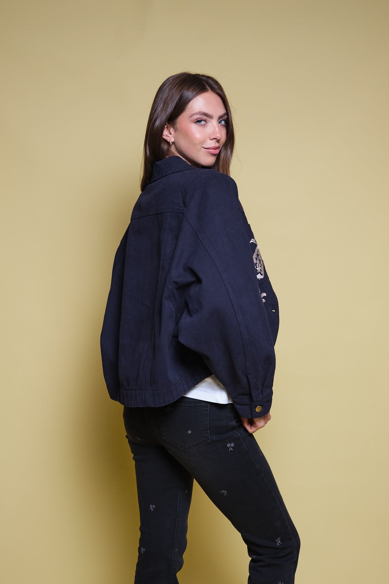 CHAQUETA DRIL AZUL OSCURO BORDADO PAISLEY