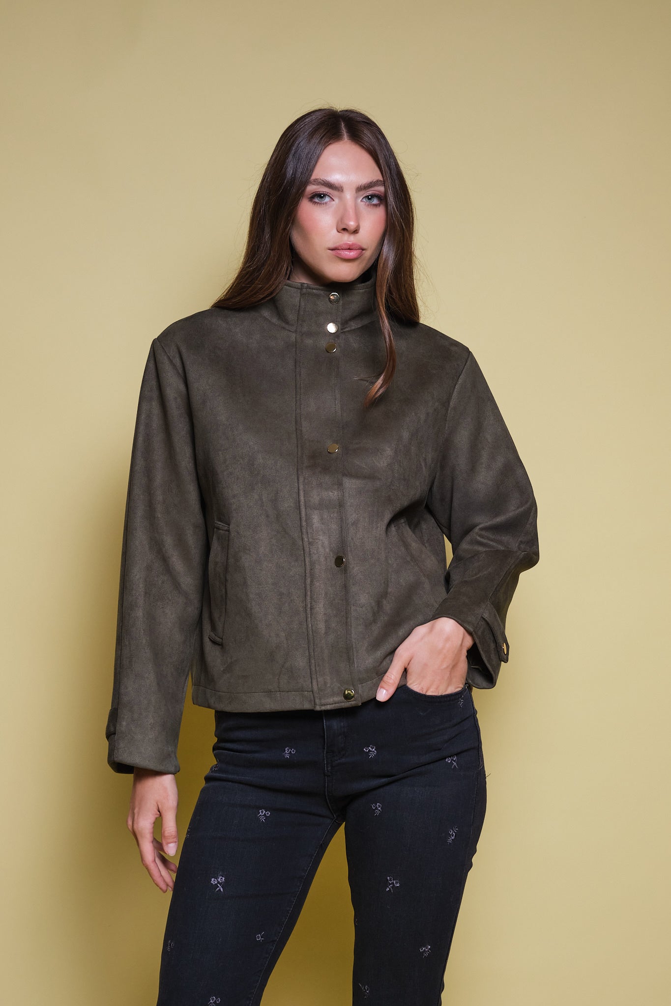 CHAQUETA GAMUZA CUELLO FUNNEL VERDE