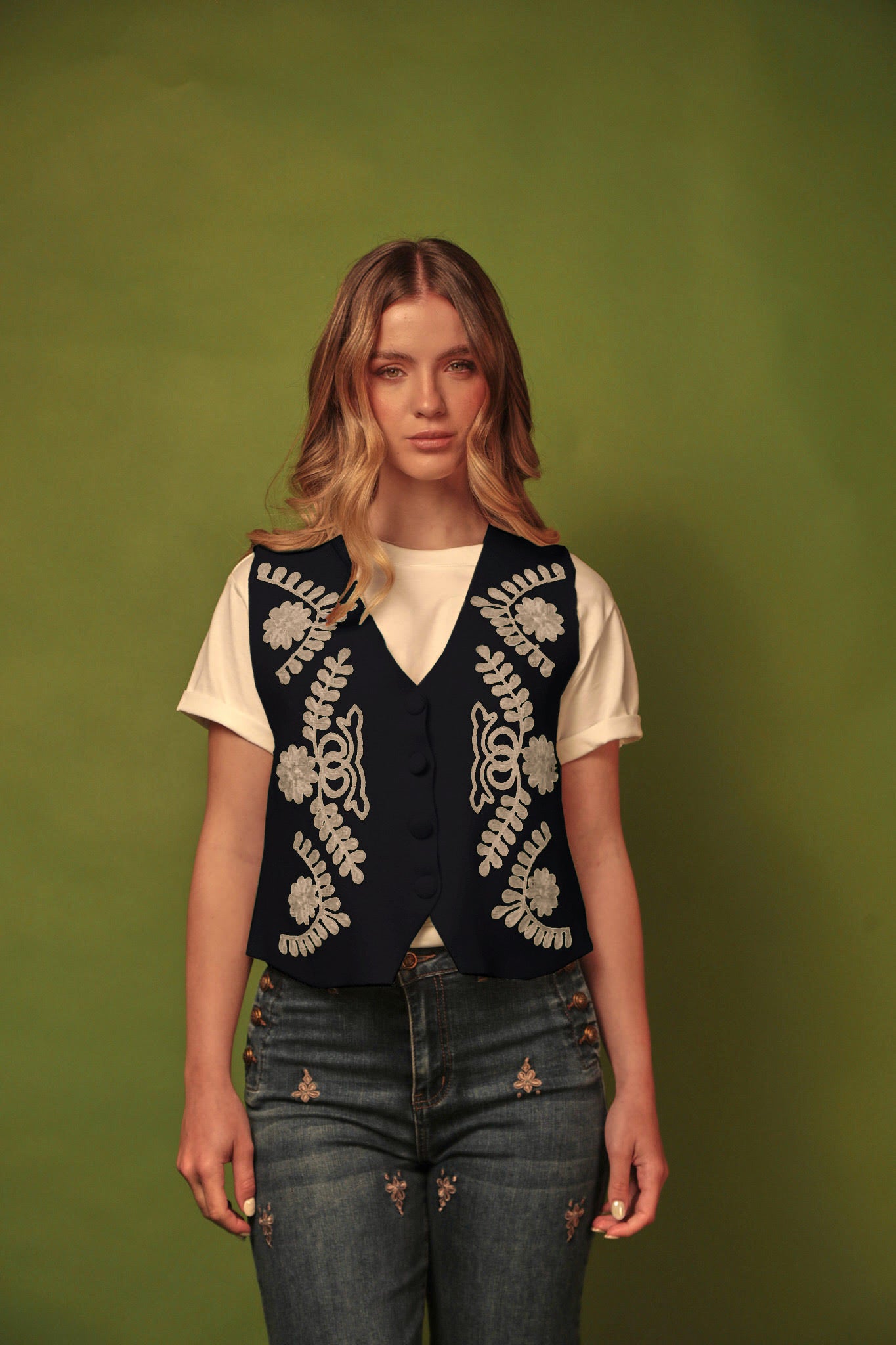 CHALECO BORDADO AZUL