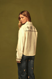 CHAQUETA BEIGE BORDADO ARIZONA