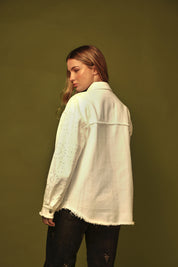 CHAQUETA BORDADO SUIZO BLANCA