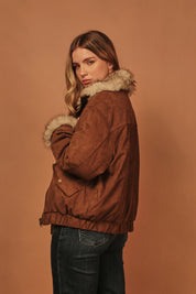 CHAQUETA REVERSIBLE GAMUZA Y FAUX FUR