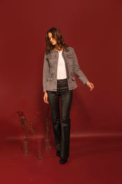 CHAQUETA DRIL CARGO BORDADO ESPALDA GRIS
