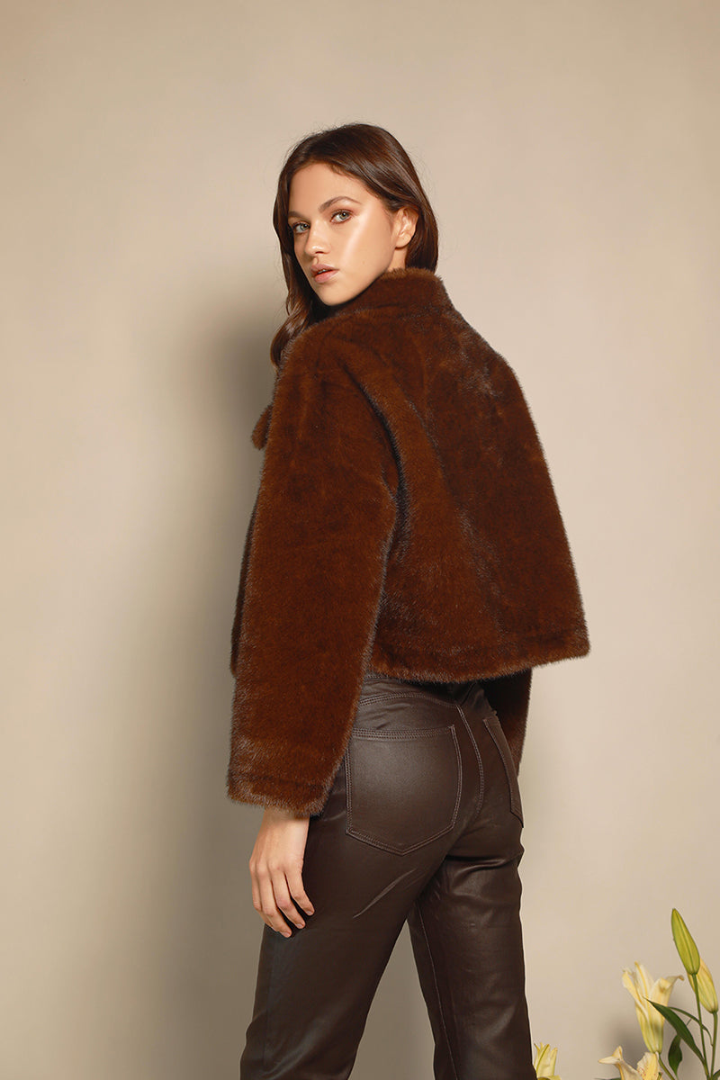 CHAQUETA FAUX FUR BOLSILLO CAFE