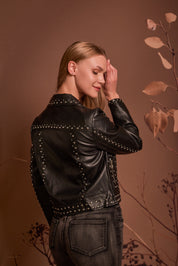 CHAQUETA BIKER CUERO VEGANO TACHES