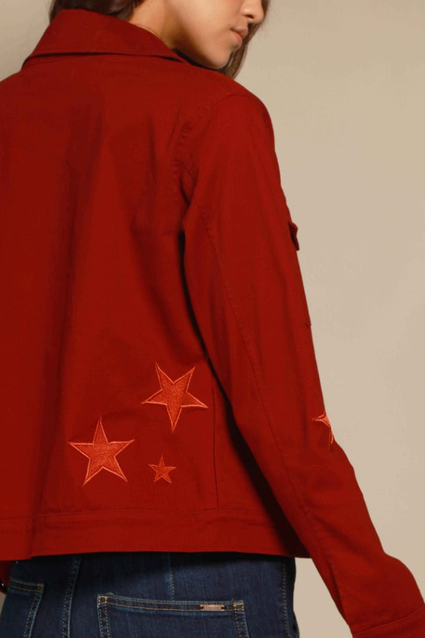 CHAQUETA DRIL VINOTINTO ESTRELLAS BORDADAS